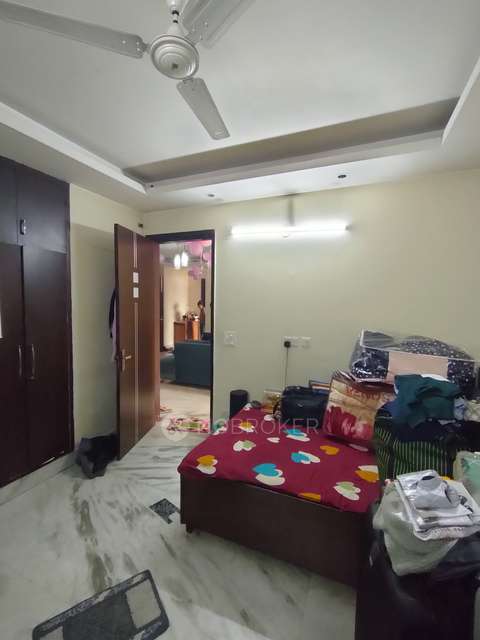 3 BHK Flat In Standalone Building   For Sale  In Shadipur 