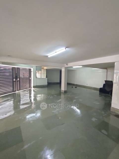 3 BHK Flat In Standalone Building   For Sale  In Shadipur 