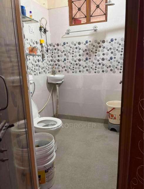 2 BHK Flat In Flat For Sale  In Shahdara