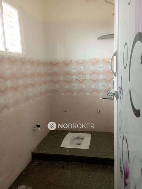 4+ BHK Flat In Standalone Buidling  For Sale  In Rajapura