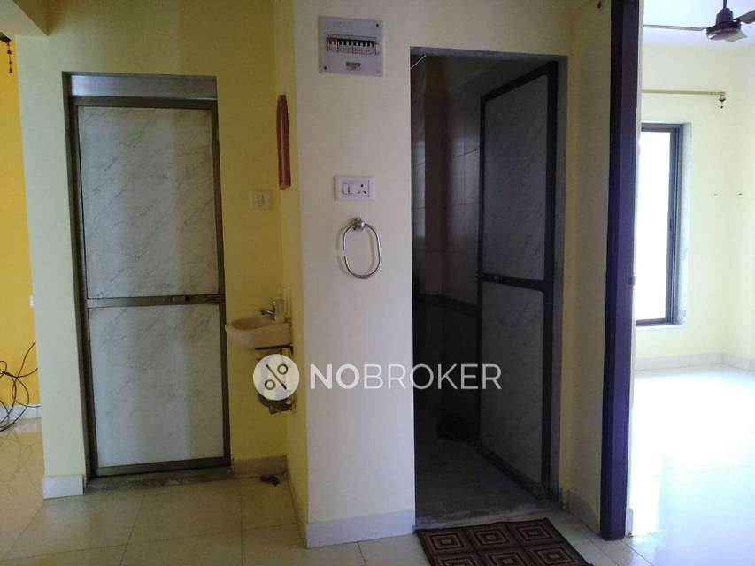 2 BHK Flat In Akansha Chs For Sale  In Mulund East