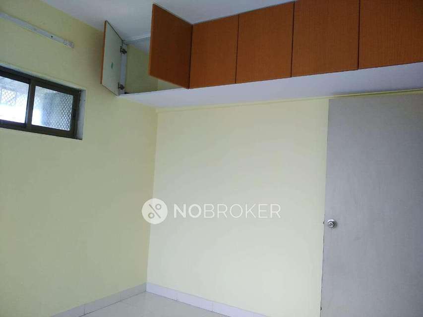 2 BHK Flat In Akansha Chs For Sale  In Mulund East