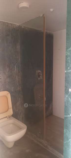 2 BHK Flat In Vireshwar Sneh Chs. For Sale  In Vile Parle