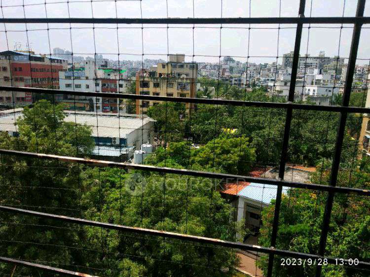 2 BHK Flat In Kumar Surakasha Chs For Sale  In Kondhwa