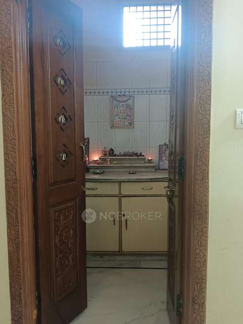 4+ BHK Flat For Sale  In Cottonpete