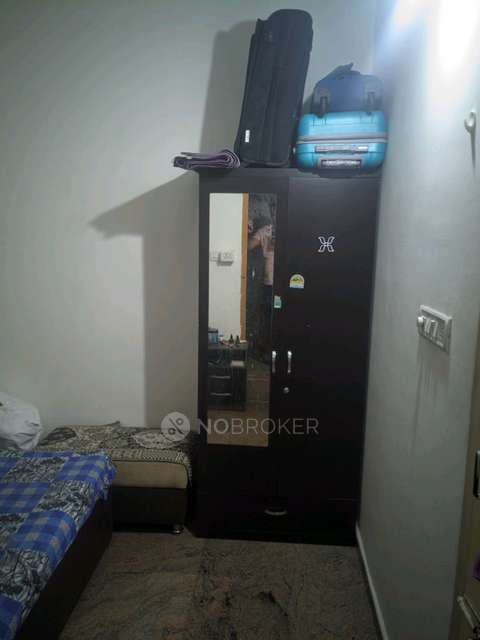 Single Room for Male In 2 BHK  In Prabavathi Parkview In Singasandra