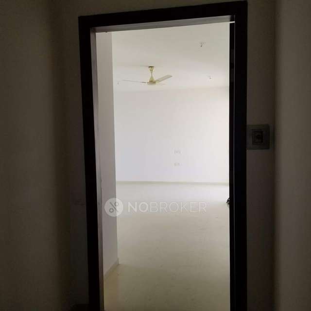 3 BHK Flat In Hiranandani Lake Verandahs, Bangalore For Sale  In Bannerughatta
