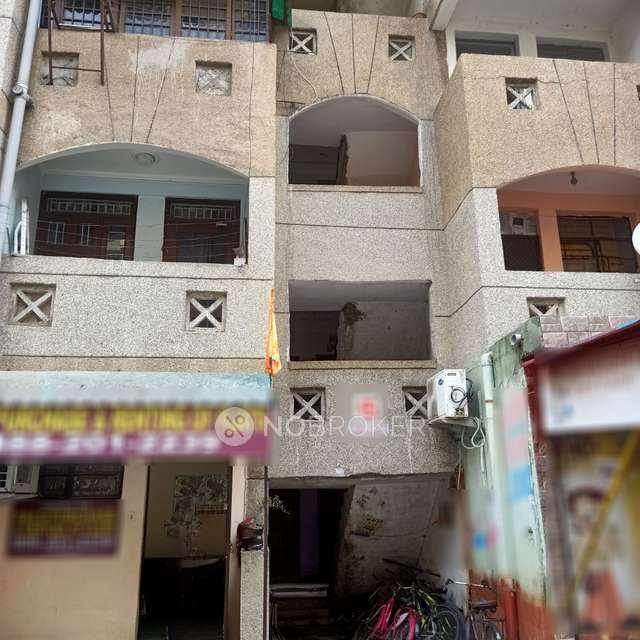 1 BHK Flat In Sanskriti Apartment For Sale  In Rohini