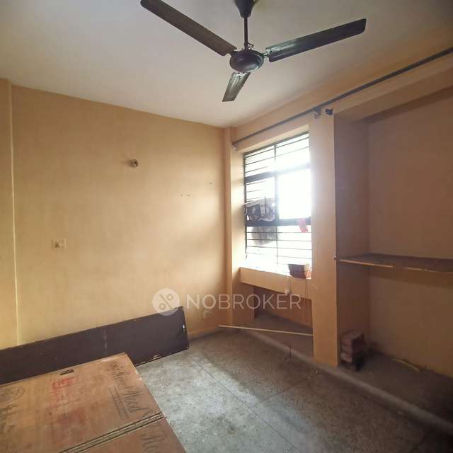 1 BHK Flat In Sanskriti Apartment For Sale  In Rohini