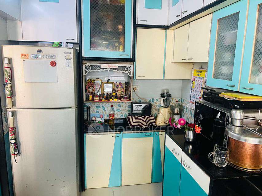 1 BHK Flat In Siddhivinayak Niwara For Sale  In Lower Parel