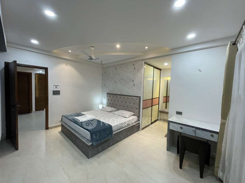 4 BHK Flat In Sukis Whitefield for Rent  In Krishnarajapuram