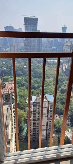 4 BHK Flat In H M Tower For Sale  In Mulund West