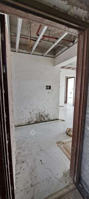 4 BHK Flat In H M Tower For Sale  In Mulund West