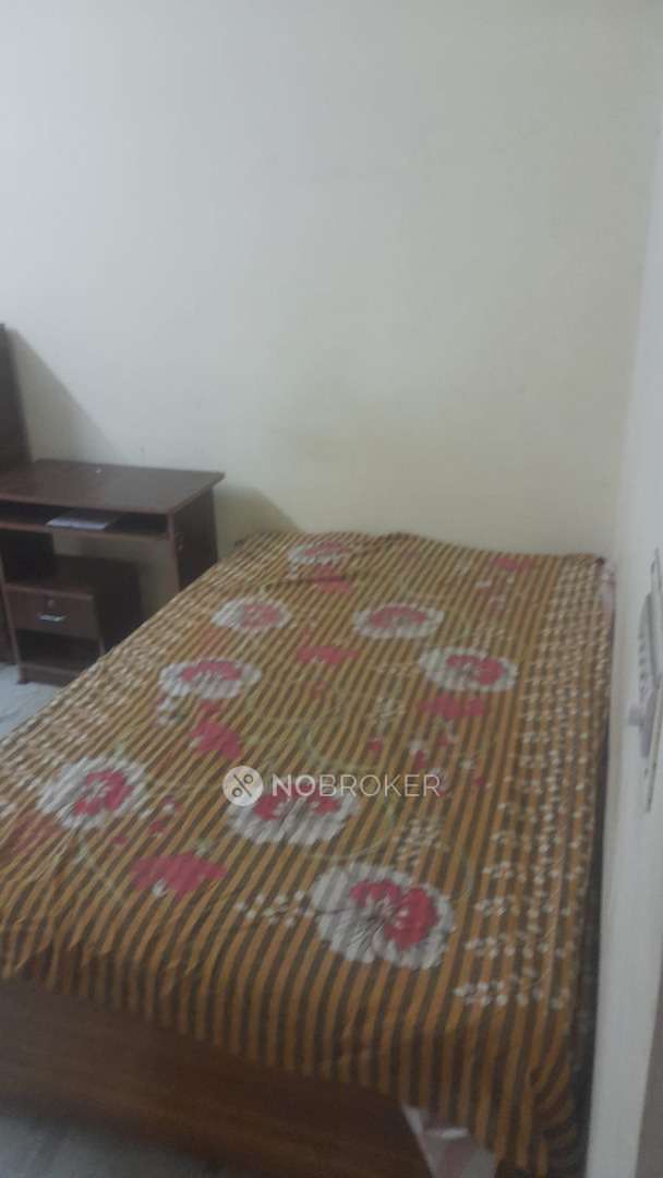 PG for Anyone in Param Puri, Uttam Nagar