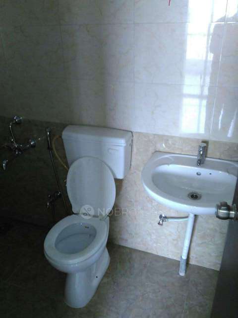 2 BHK Flat In Sai Aradhana for Rent  In Mahalunge