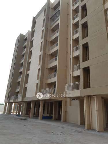 2 BHK Flat In Gagan Akanksha, Uruli Kanchan For Sale  In Koregaon Mul, 
