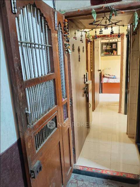 1 BHK Flat In Nilkanth Apartment Kandivali For Sale  In Kandivali West