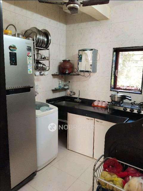 1 BHK Flat In Nilkanth Apartment Kandivali For Sale  In Kandivali West