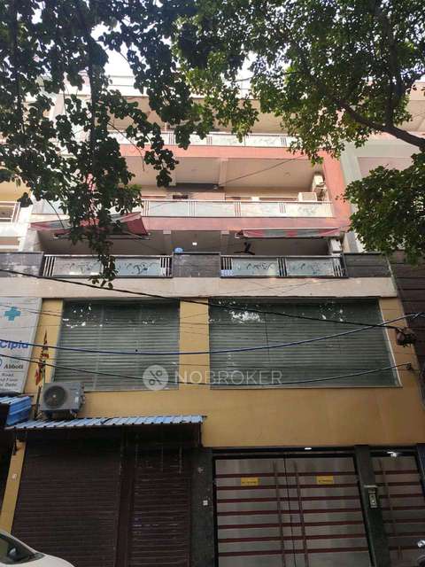 4 BHK Flat In Standalone Building  For Sale  In Adarsh Nagar 