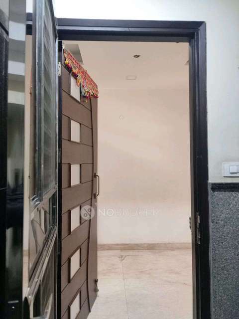 4 BHK Flat In Standalone Building  For Sale  In Adarsh Nagar 