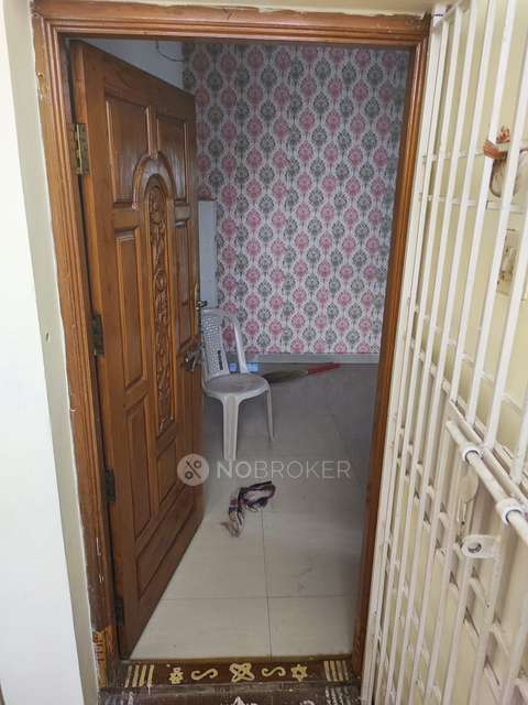 2 BHK Flat In Sri Hari Flats For Sale  In Puzhuthivakam