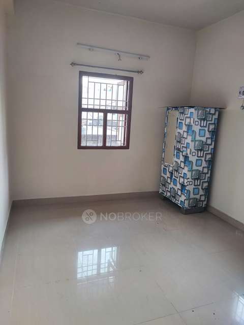 2 BHK Flat In Sri Hari Flats For Sale  In Puzhuthivakam