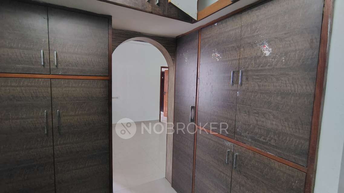 2 BHK Flat In Sri Hari Flats For Sale  In Puzhuthivakam