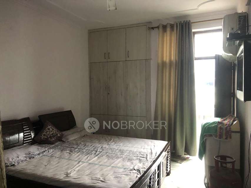 2 BHK Flat for Rent  In Sector 11