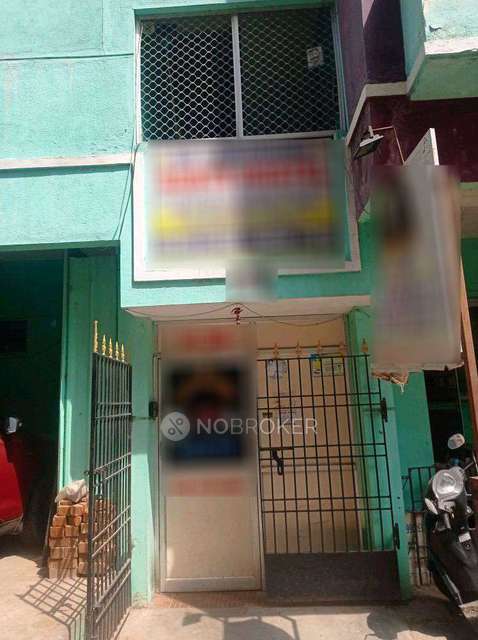 PG for Boys in Navalur