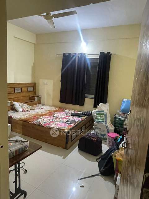 1 BHK Flat In Standalone  Building for Rent  In Hadapsar