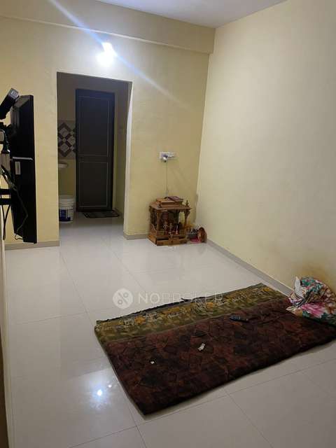 1 BHK Flat In Standalone  Building for Rent  In Hadapsar