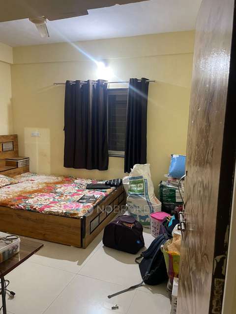 1 BHK Flat In Standalone  Building for Rent  In Hadapsar