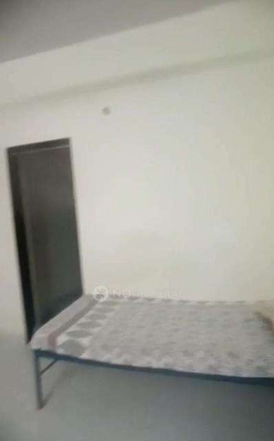 PG for Girls in Model Colony,