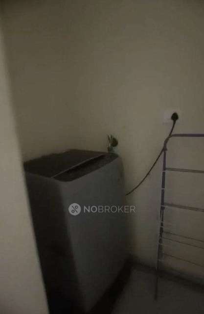 PG for Girls in Model Colony,