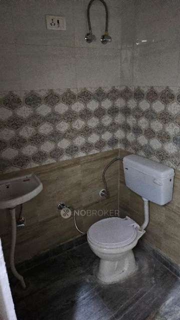 2 BHK Flat In Sb For Sale  In Rohini