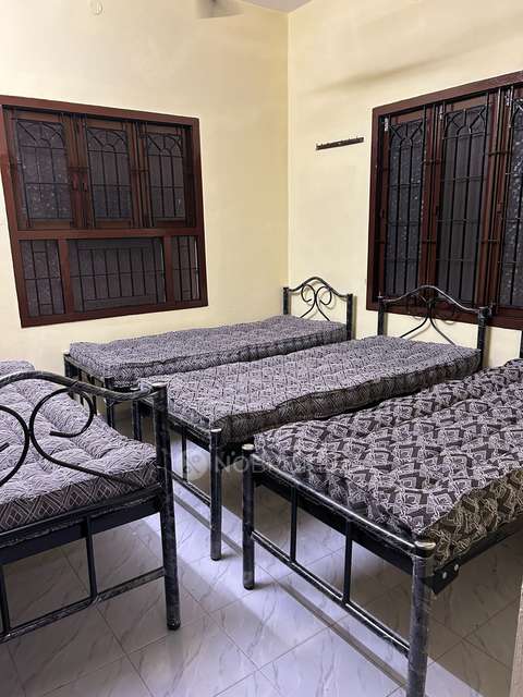 PG for Boys in Ekkatuthangal