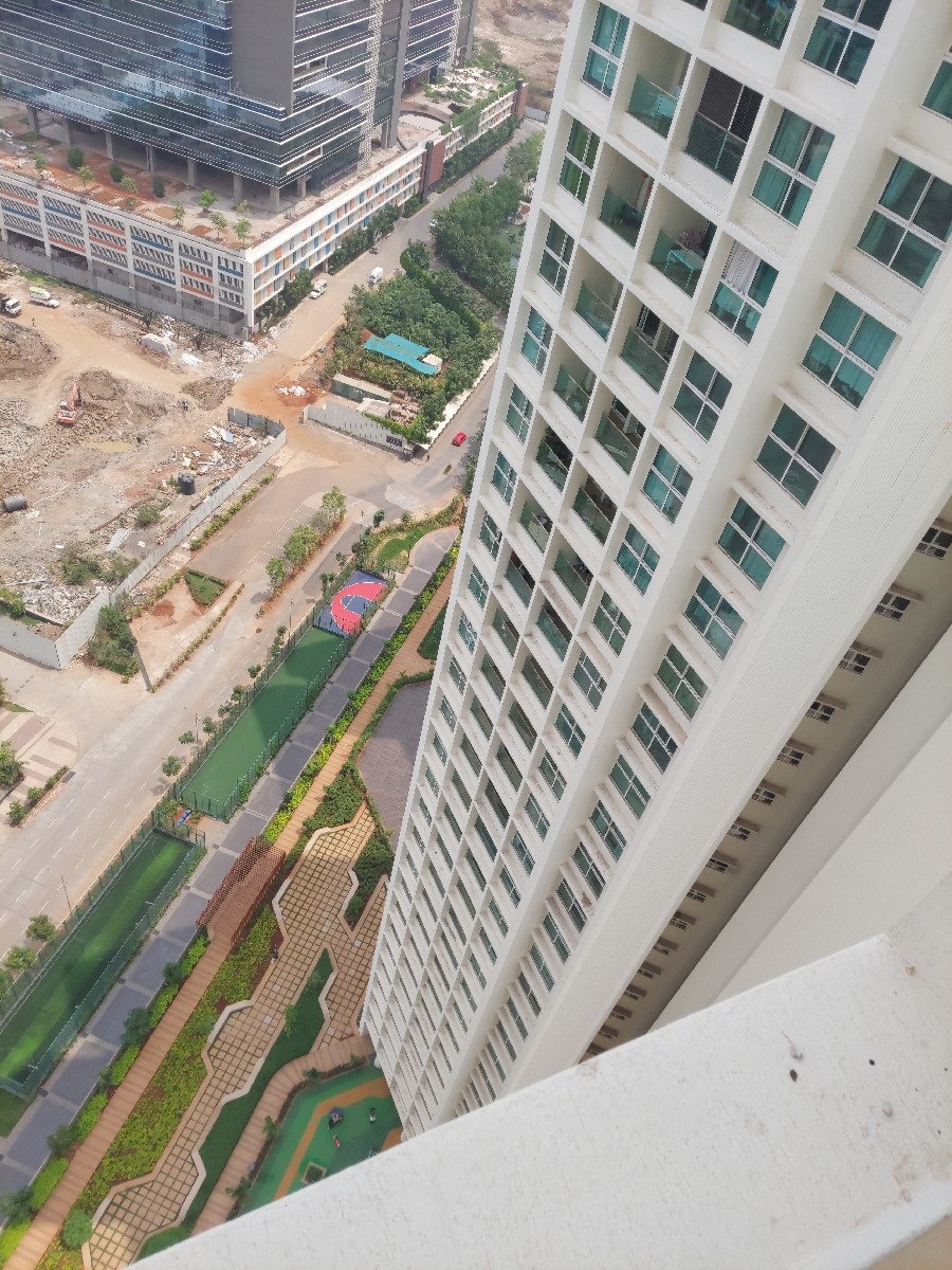 Q Residences R3 CHSL