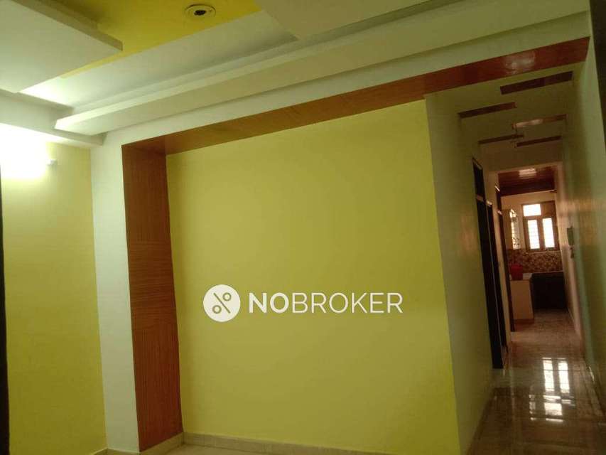 2 BHK Flat In Laxmi Apartment   For Sale  In Uttam Nagar