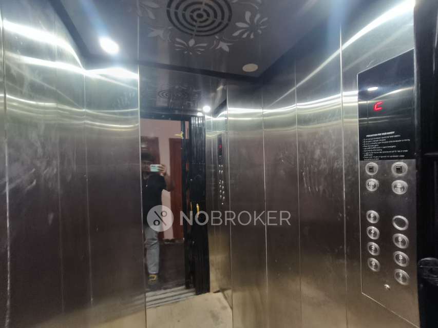 2 BHK Flat In La Fortune, Golden Heights For Sale  In Golden Heights Colony