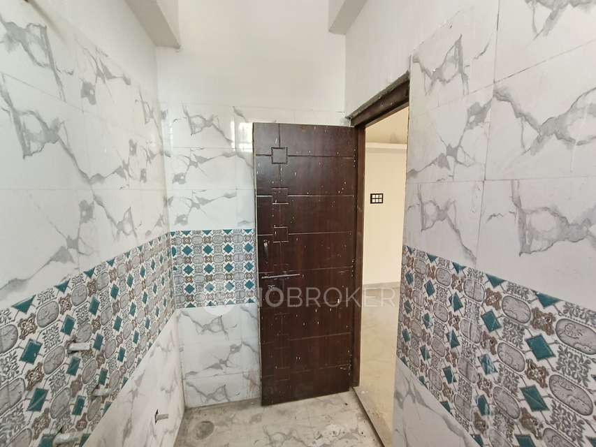 2 BHK Flat In La Fortune, Golden Heights For Sale  In Golden Heights Colony