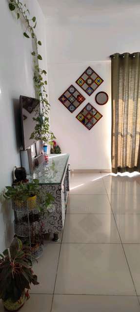 2 BHK Flat In Tcg The Crown Greens Phase 2 for Rent  In The Crown Greens - Old Building