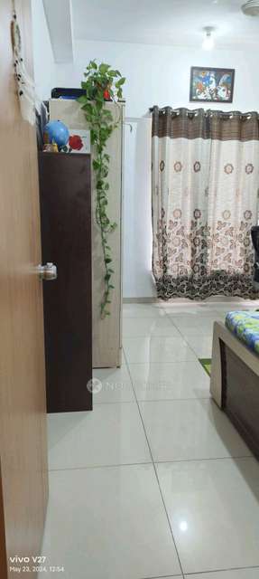 2 BHK Flat In Tcg The Crown Greens Phase 2 for Rent  In The Crown Greens - Old Building