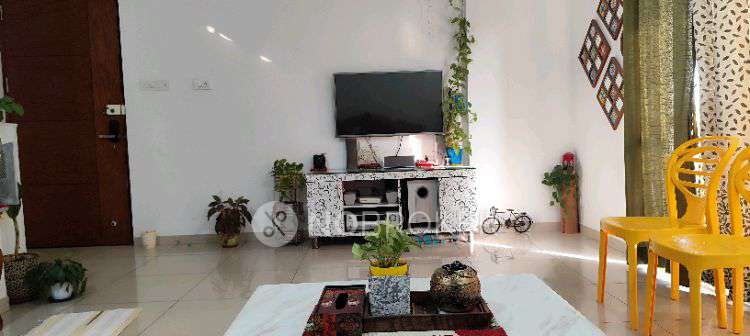 2 BHK Flat In Tcg The Crown Greens Phase 2 for Rent  In The Crown Greens - Old Building