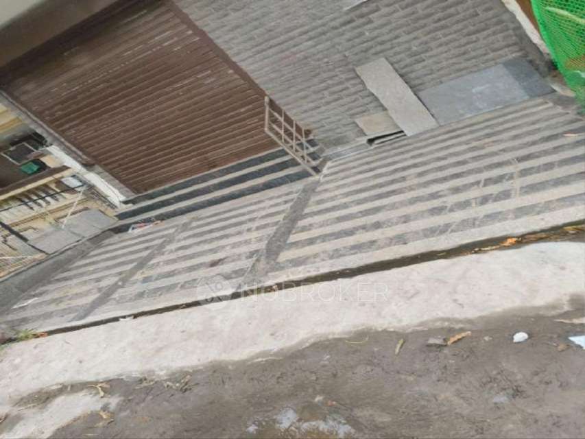 Shop in New Colony, Gurgaon for Rent 