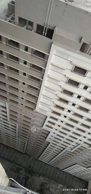 1 BHK Flat In Sukhakarta Building For Sale  In Parel