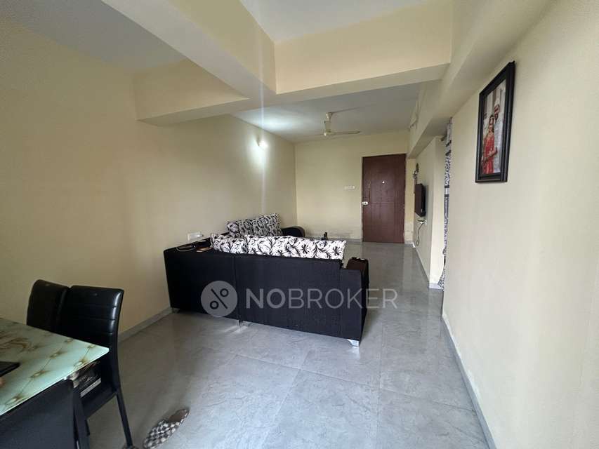 1 BHK Flat In Opulent Central Park for Rent  In Manjri Bk