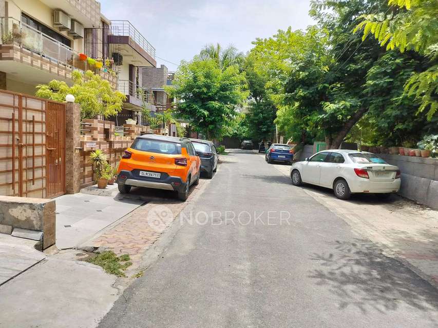 4+ BHK House For Sale  In Sector 48