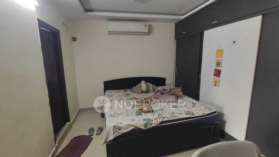 3 BHK Flat In Sri Rams Swathi Apartments For Sale  In Manikonda