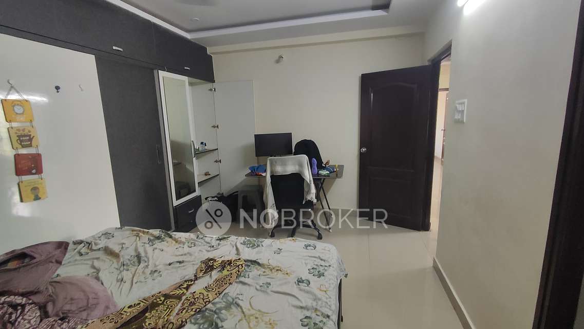 3 BHK Flat In Sri Rams Swathi Apartments For Sale  In Manikonda