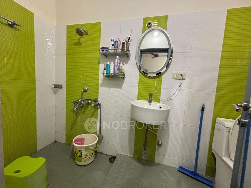 4+ BHK Flat In Ssrinivasam Apartments For Sale  In Bowenpally